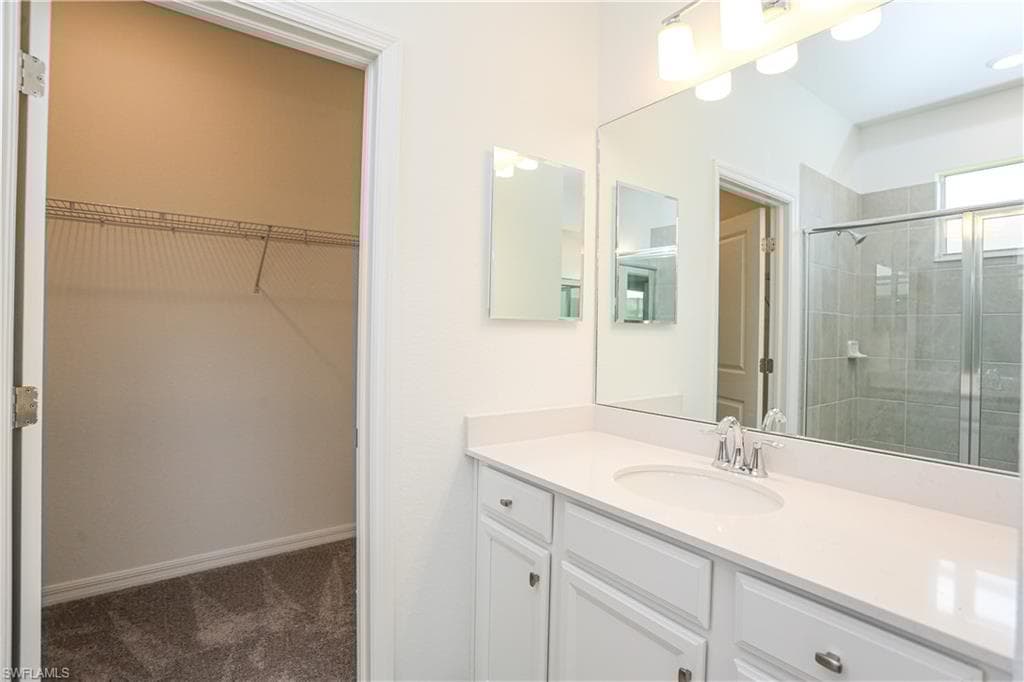 2599 Vine Ave, Naples, FL 34120-14