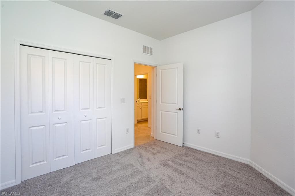 2599 Vine Ave, Naples, FL 34120-23
