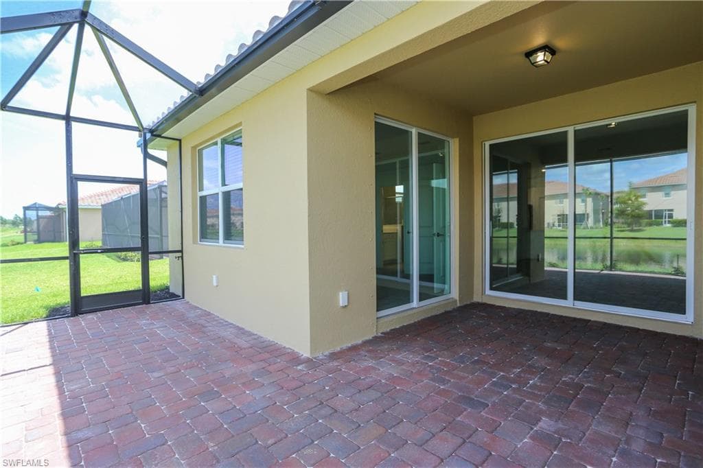 2599 Vine Ave, Naples, FL 34120-26