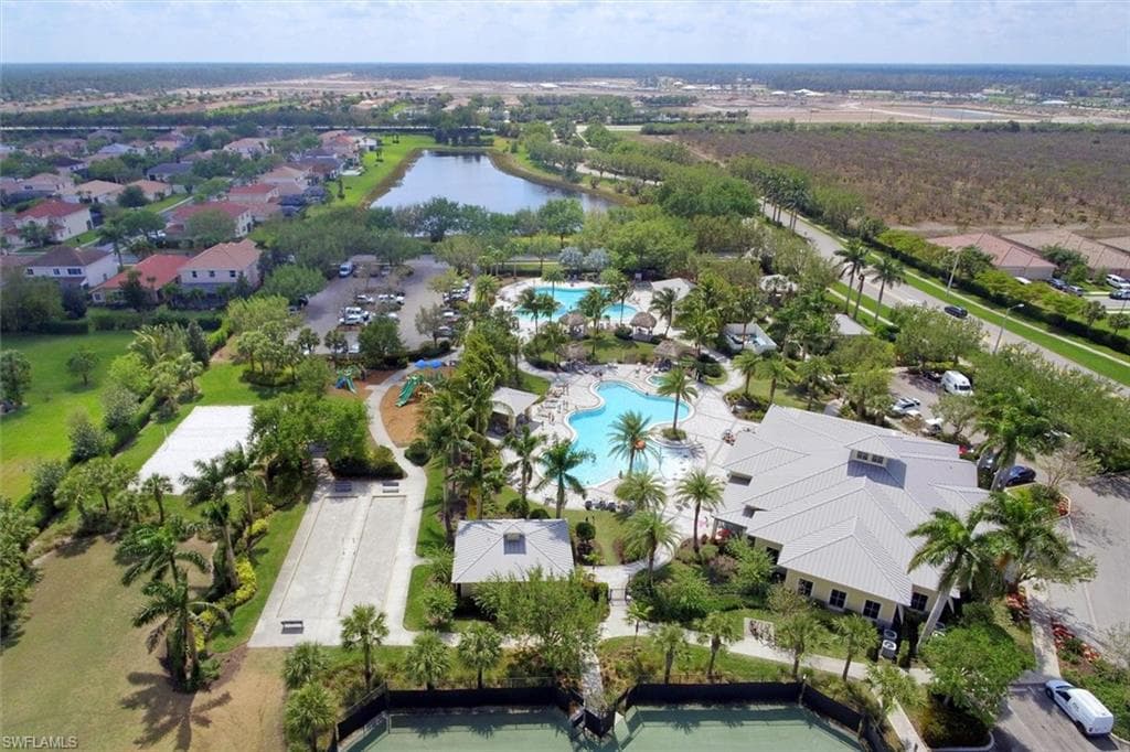 2599 Vine Ave, Naples, FL 34120-34