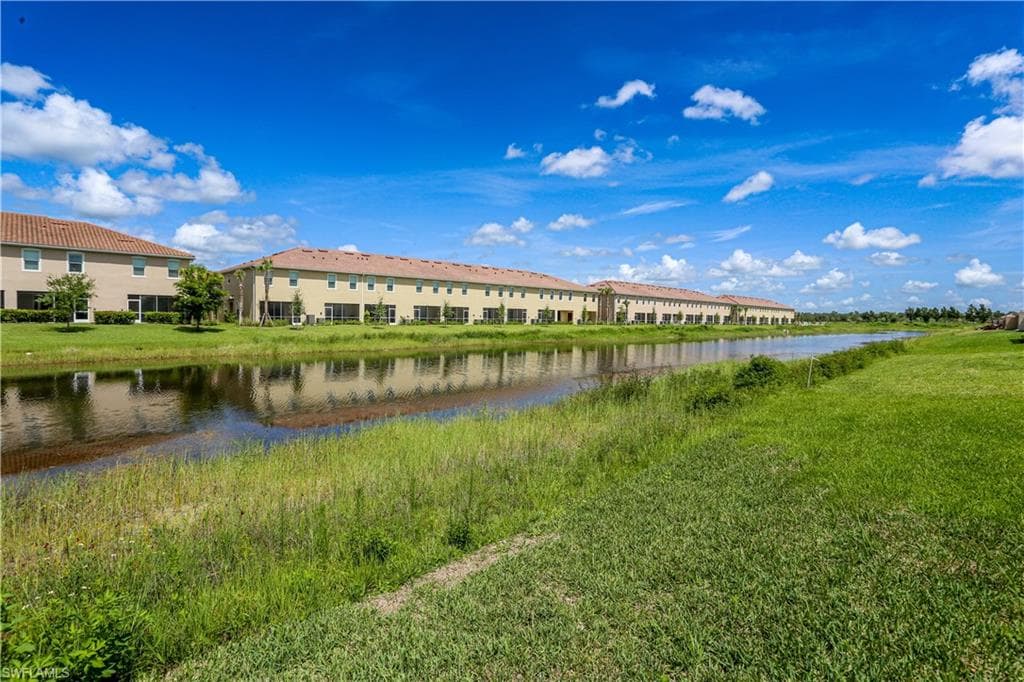 2599 Vine Ave, Naples, FL 34120-6
