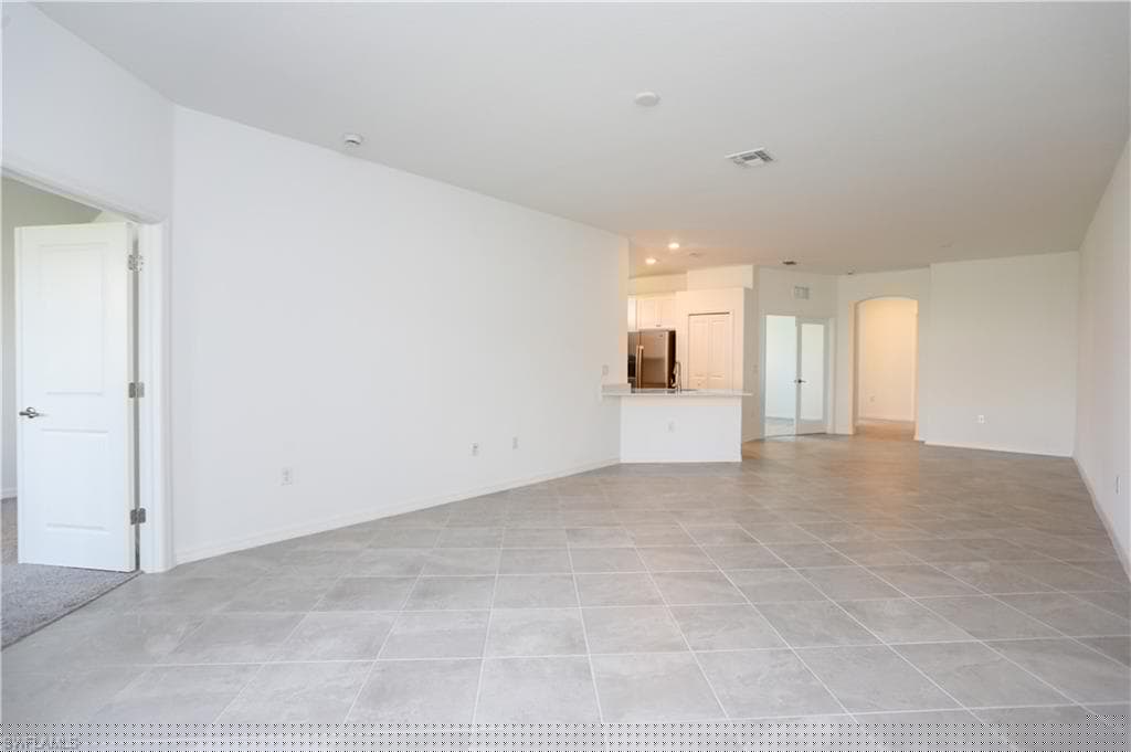 2599 Vine Ave, Naples, FL 34120-7