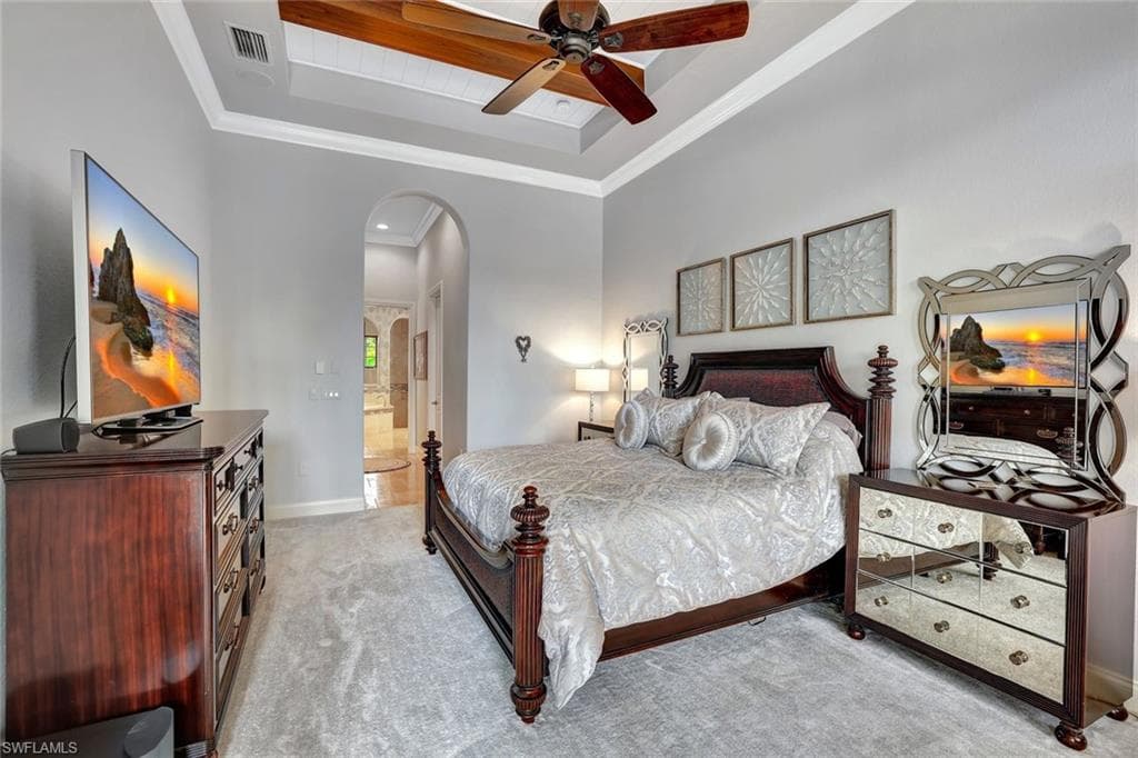 8556 Majorca Ln, Naples, FL 34114-12