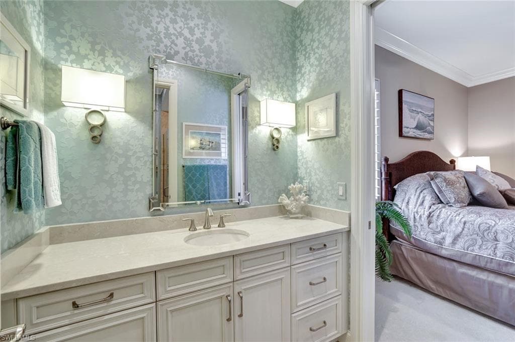 8556 Majorca Ln, Naples, FL 34114-18