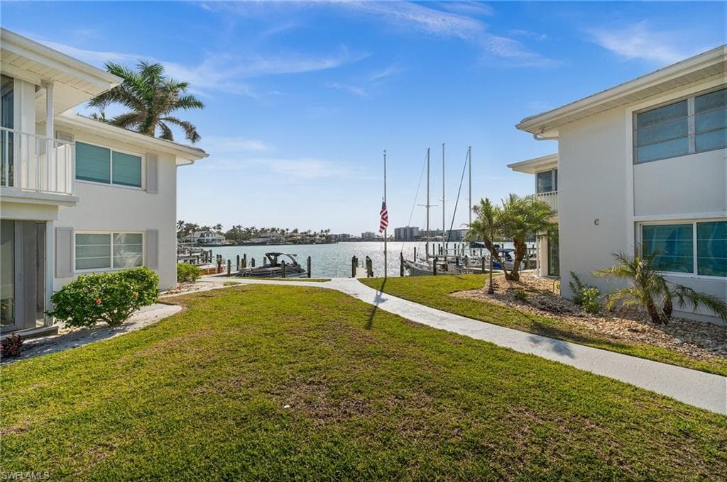 342 Harbour Dr, Naples, FL 34103-20