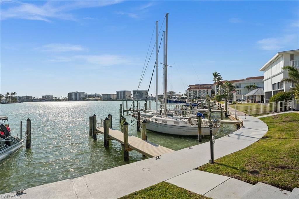 342 Harbour Dr, Naples, FL 34103-21
