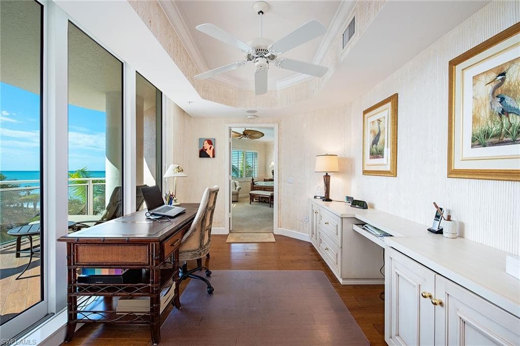 8231 Bay Colony Dr 403, Naples, FL 34108-12
