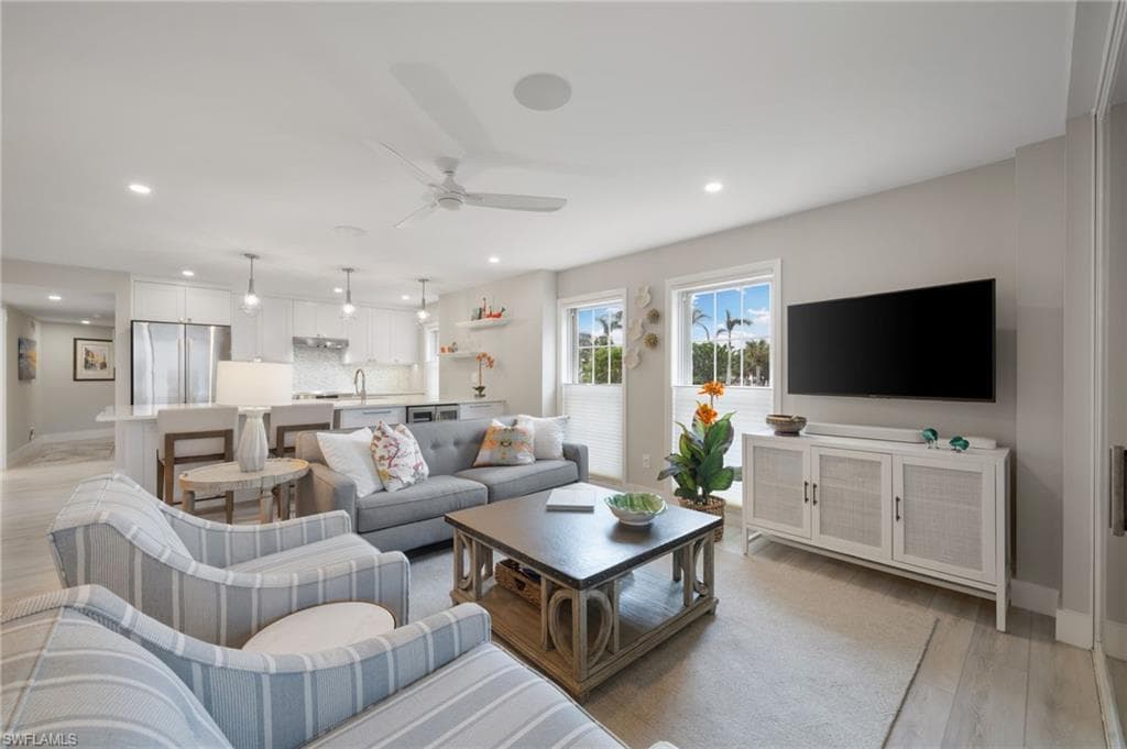 3483 Gulf Shore Blvd N 106, Naples, FL 34103-8