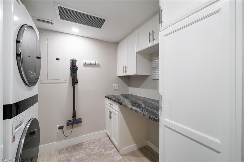 3483 Gulf Shore Blvd N 106, Naples, FL 34103-30