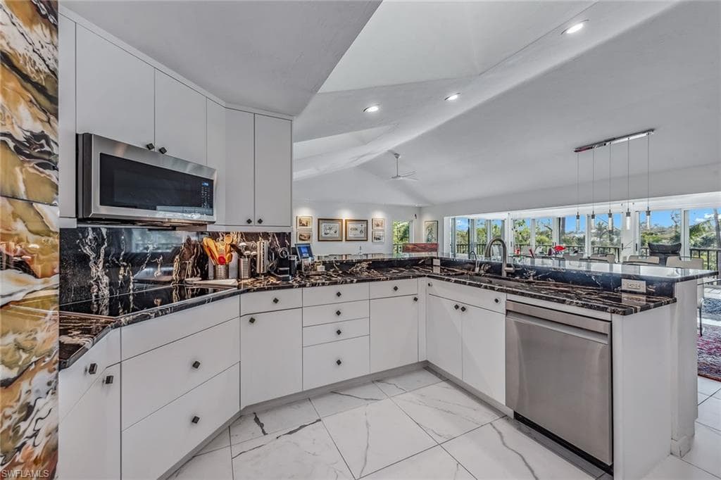 764 Eagle Creek Dr 301, Naples, FL 34113-10