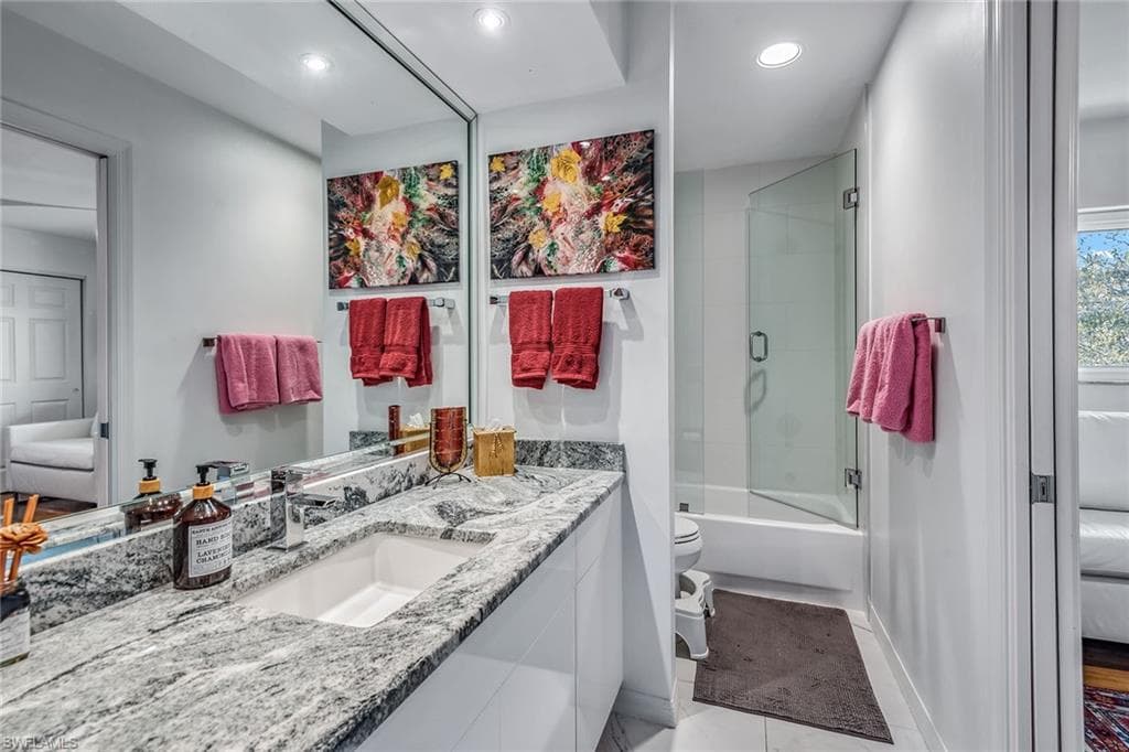 764 Eagle Creek Dr 301, Naples, FL 34113-17