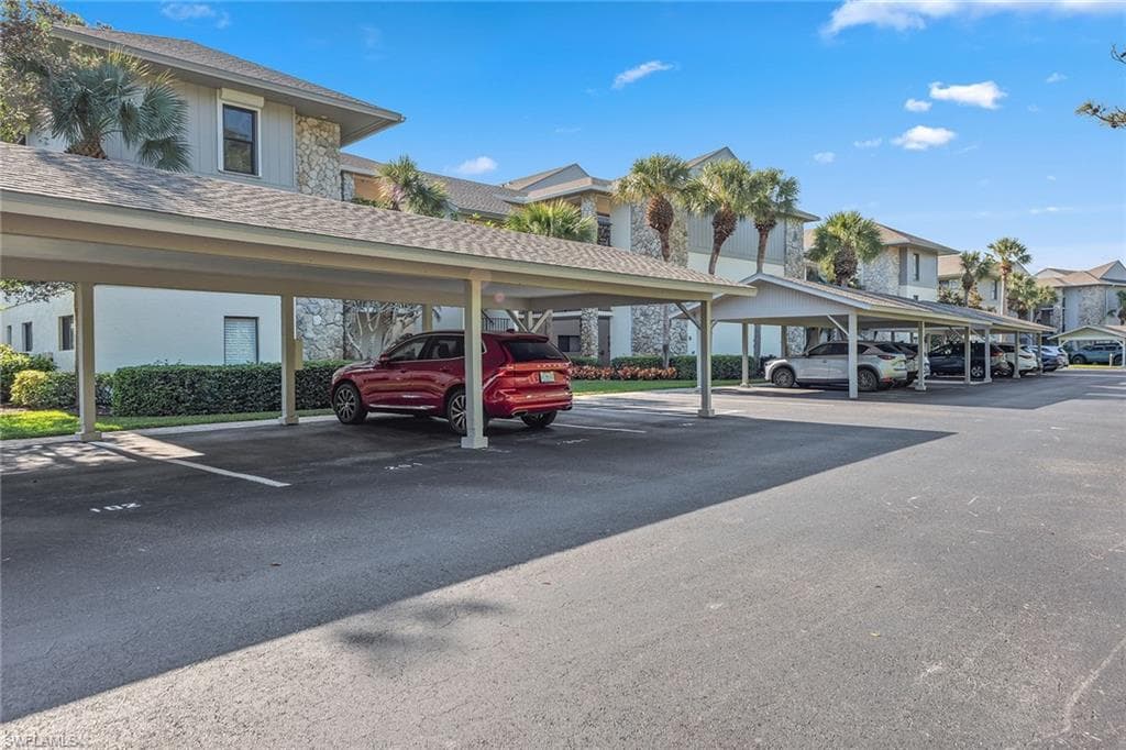 764 Eagle Creek Dr 301, Naples, FL 34113-19