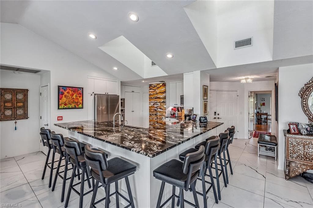 764 Eagle Creek Dr 301, Naples, FL 34113-8