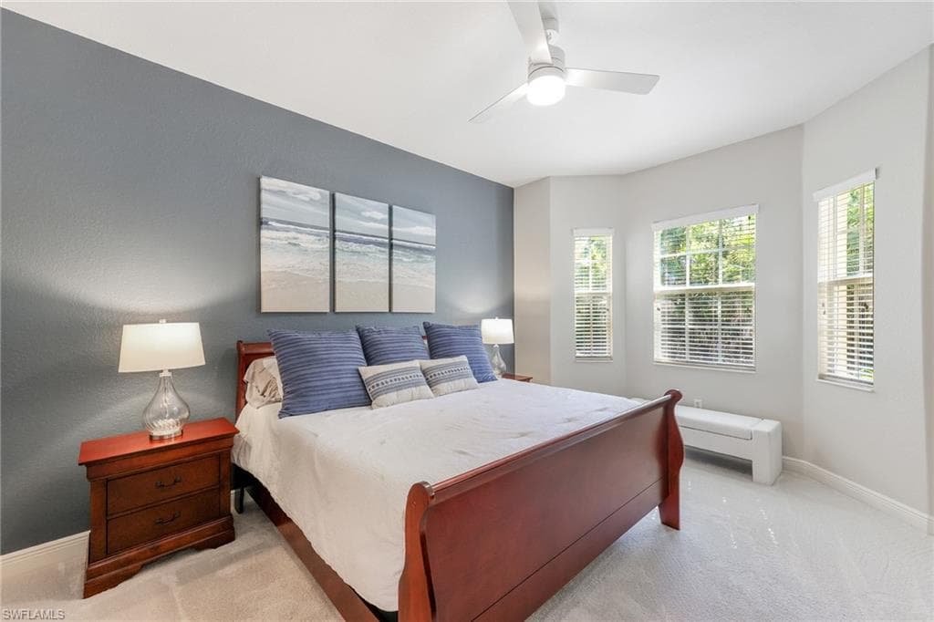7849 Hawthorne Dr 802, Naples, FL 34113-16
