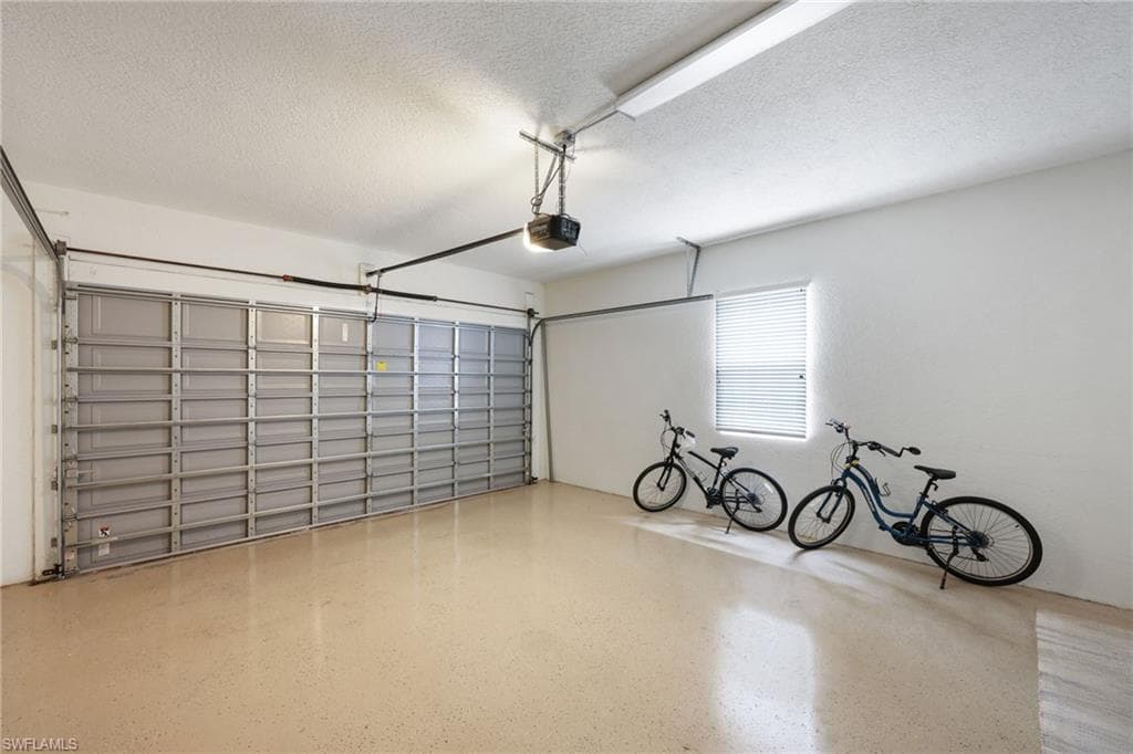 7849 Hawthorne Dr 802, Naples, FL 34113-41