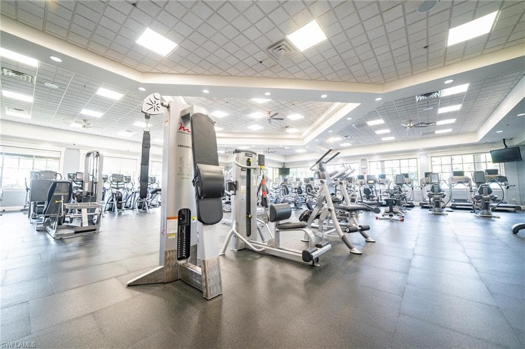 7849 Hawthorne Dr 802, Naples, FL 34113-50