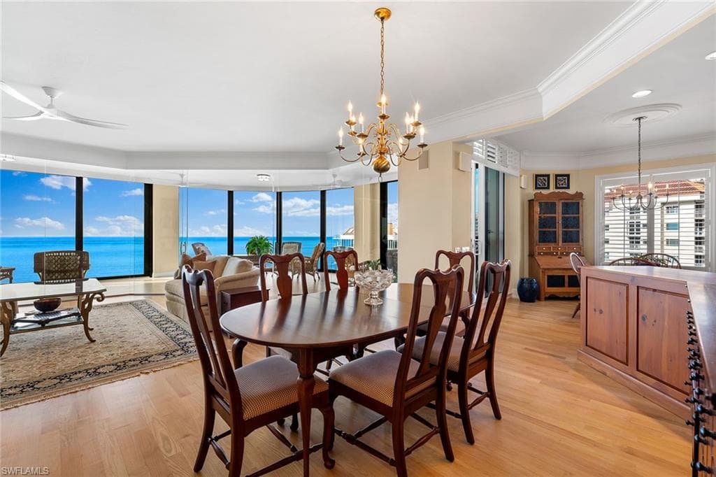 81 Seagate Dr 1103, Naples, FL 34103-13
