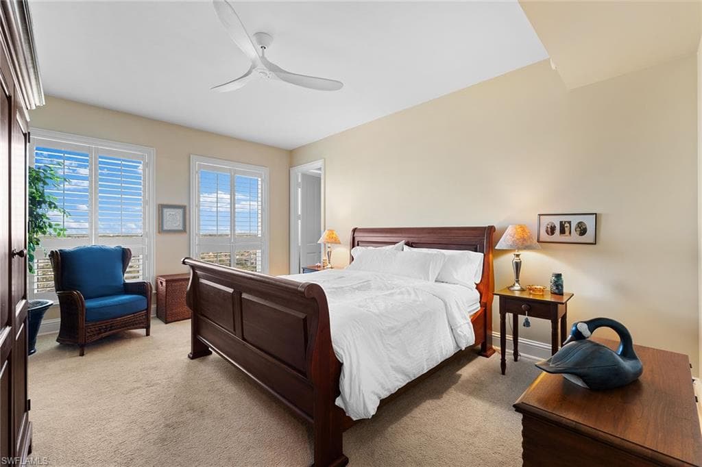 81 Seagate Dr 1103, Naples, FL 34103-26