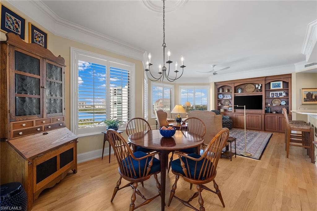 81 Seagate Dr 1103, Naples, FL 34103-40