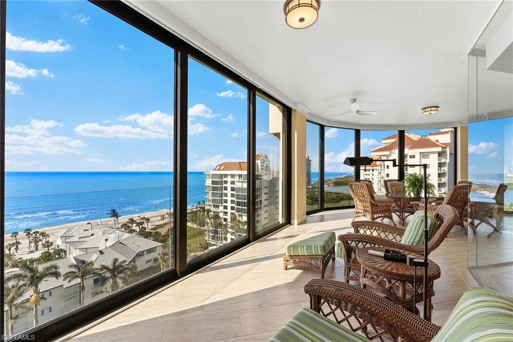 81 Seagate Dr 1103, Naples, FL 34103-8