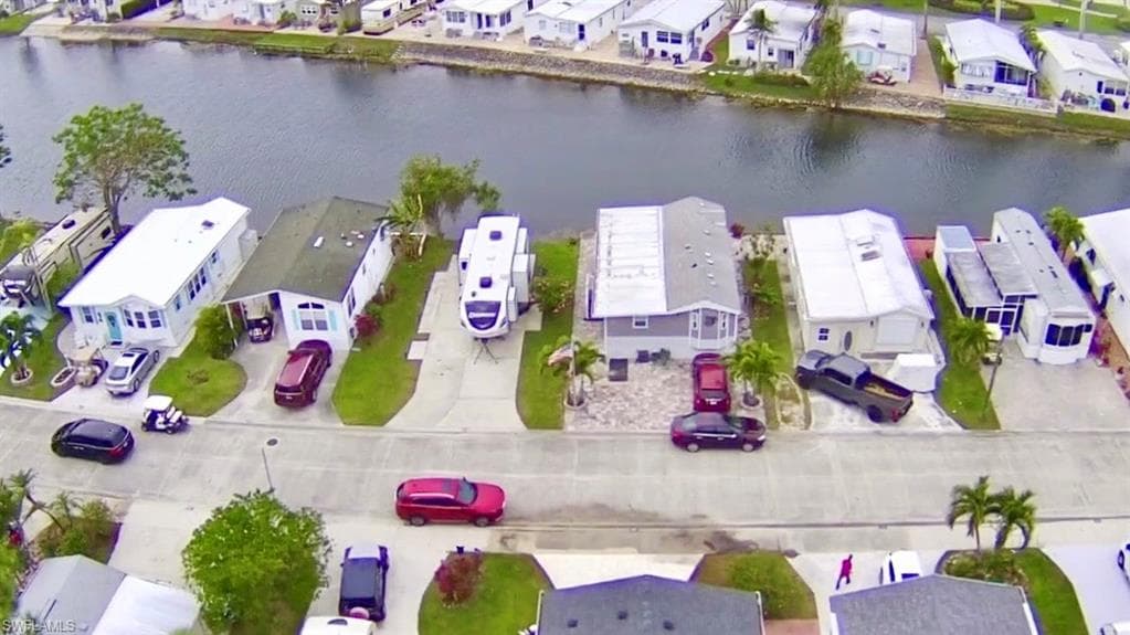 276 Bass Ln, Naples, FL 34114-26