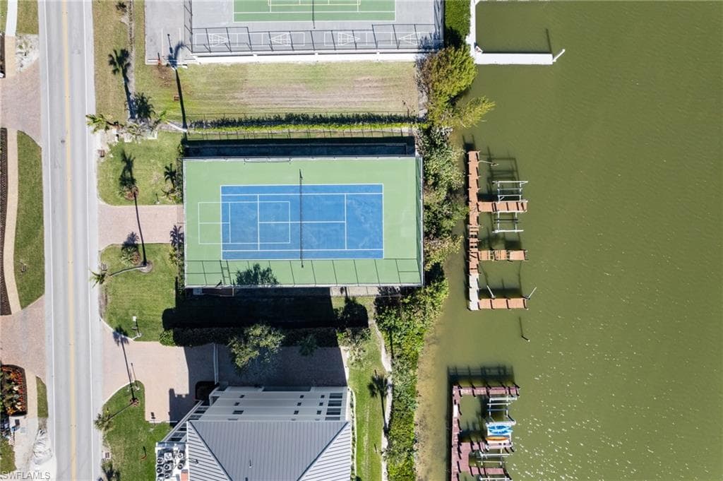 9715 Gulf Shore Dr 702, Naples, FL 34108-16