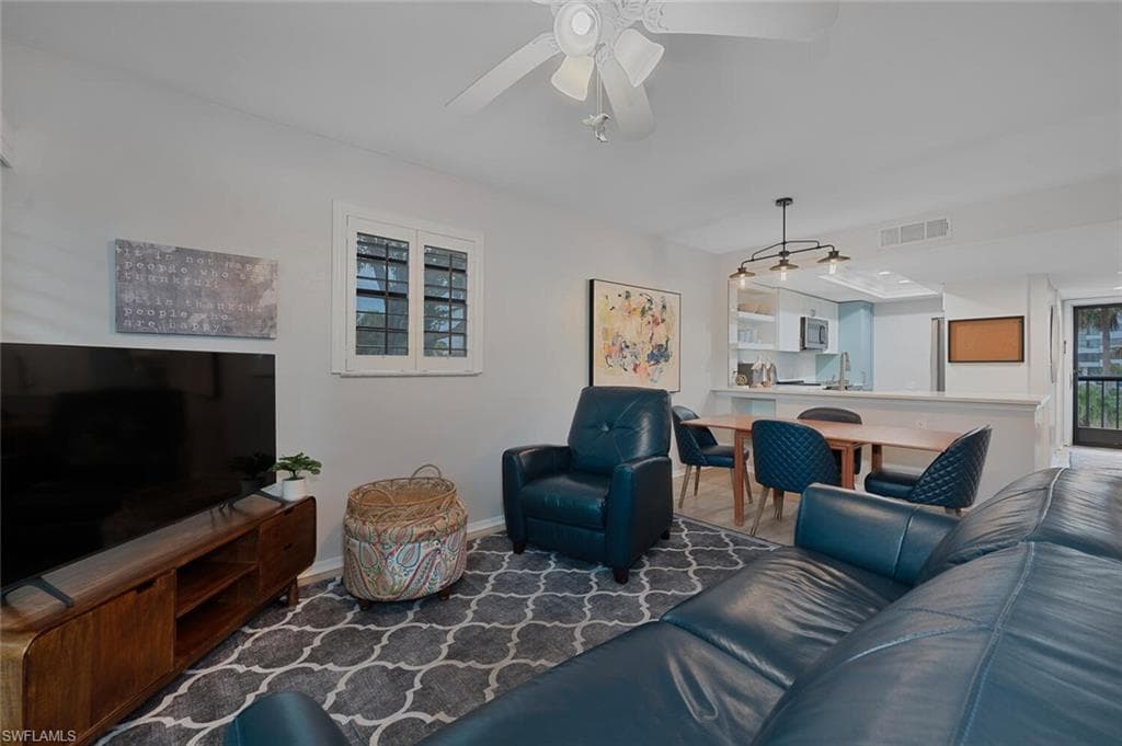600 Neapolitan Way 248, Naples, FL 34103-9