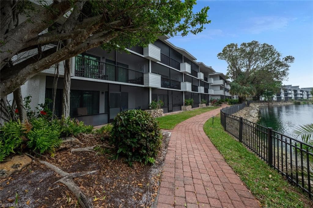 600 Neapolitan Way 248, Naples, FL 34103-15
