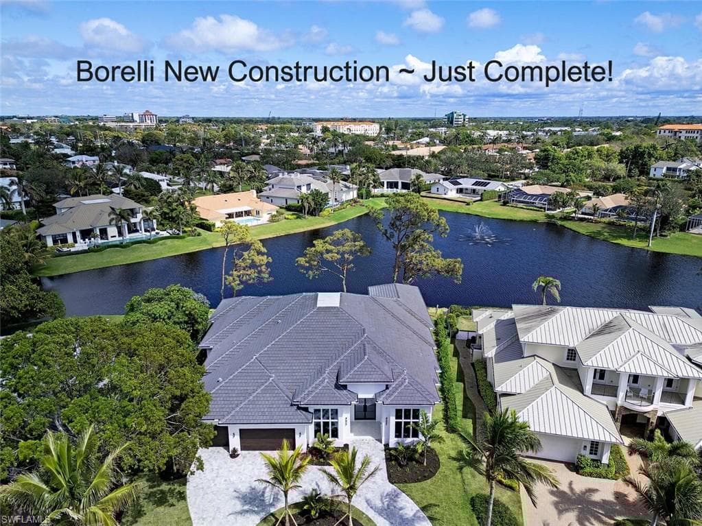 527 Devils Ln, Naples, FL 34103-2