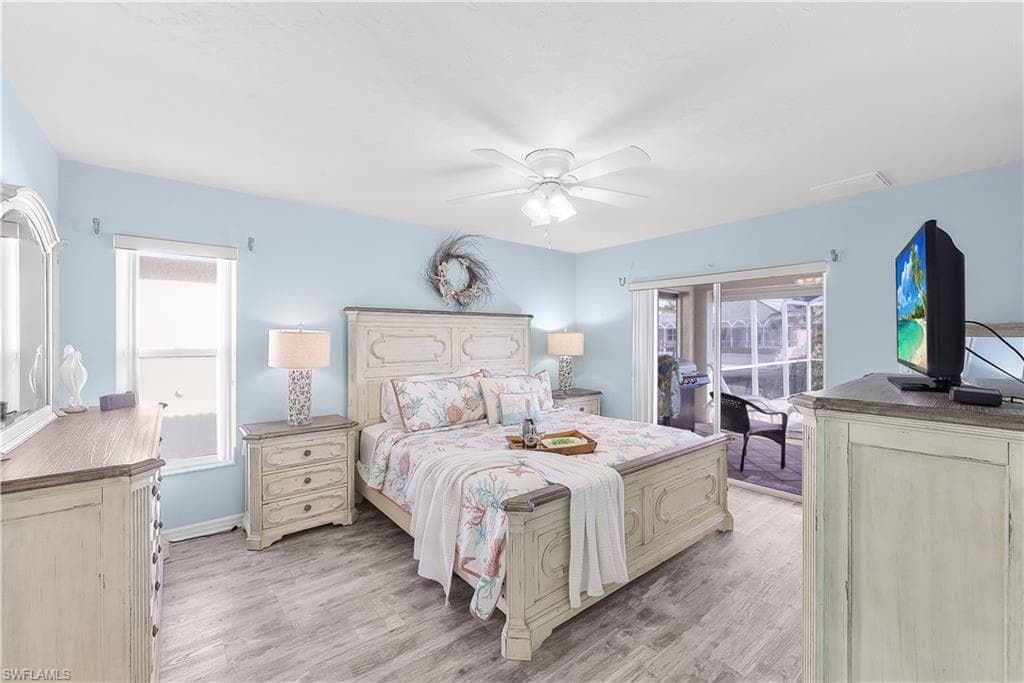 751 Amber Dr, Marco Island, FL 34145-14