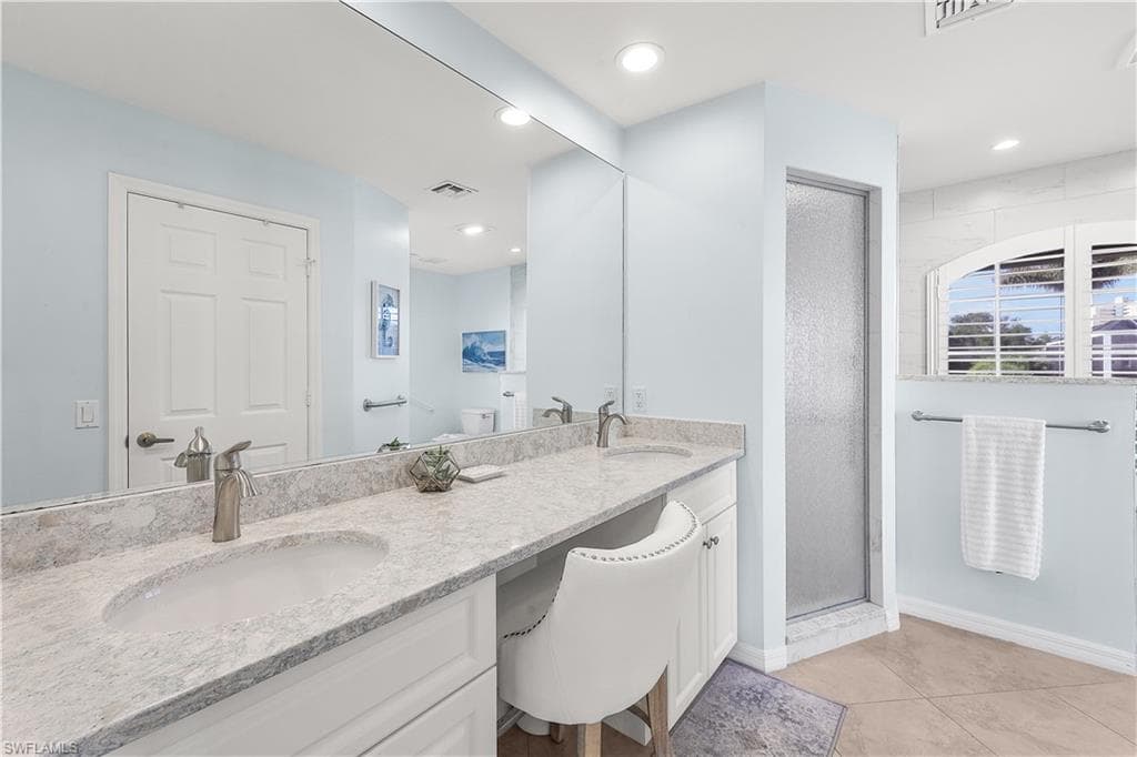 751 Amber Dr, Marco Island, FL 34145-16