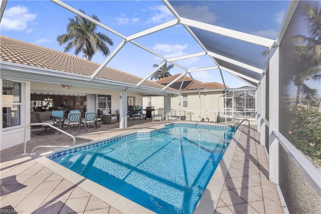 751 Amber Dr, Marco Island, FL 34145-27