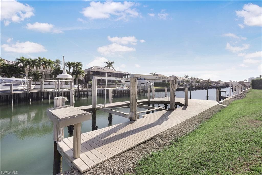 751 Amber Dr, Marco Island, FL 34145-28