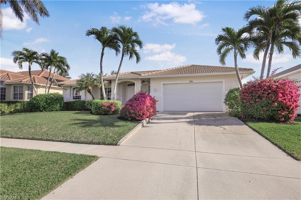 751 Amber Dr, Marco Island, FL 34145-30