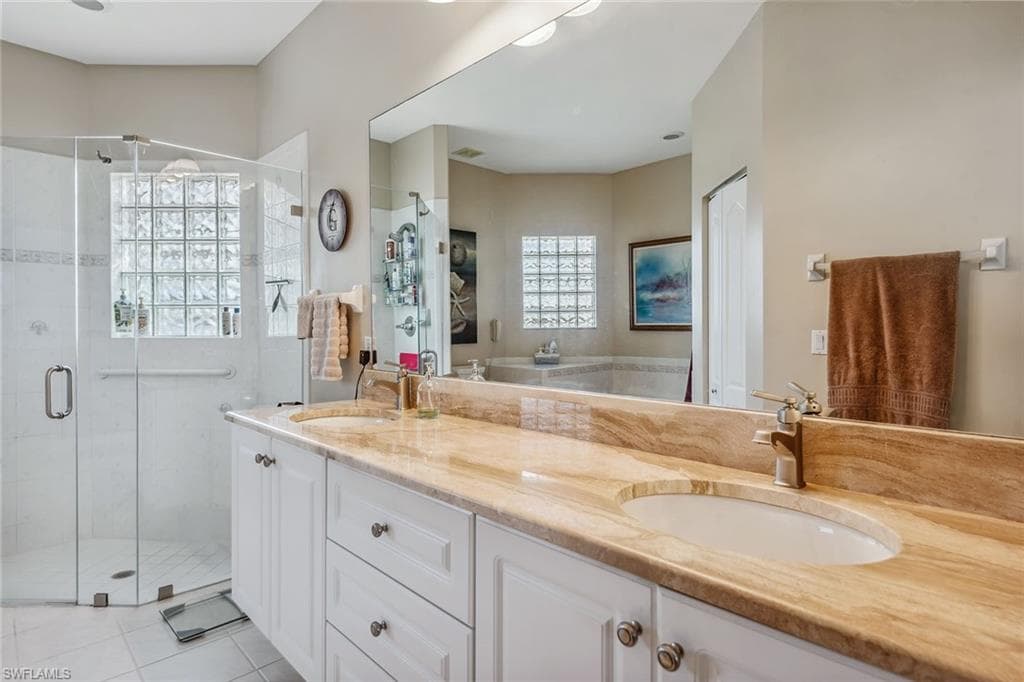 268 Bass Ct, Marco Island, FL 34145-14
