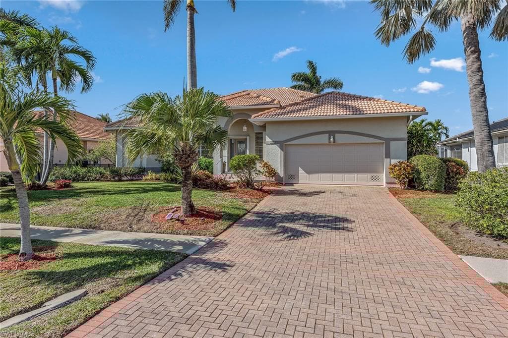 268 Bass Ct, Marco Island, FL 34145-3
