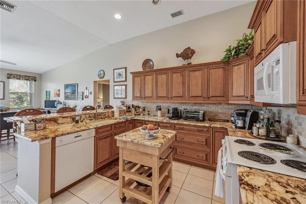 268 Bass Ct, Marco Island, FL 34145-8
