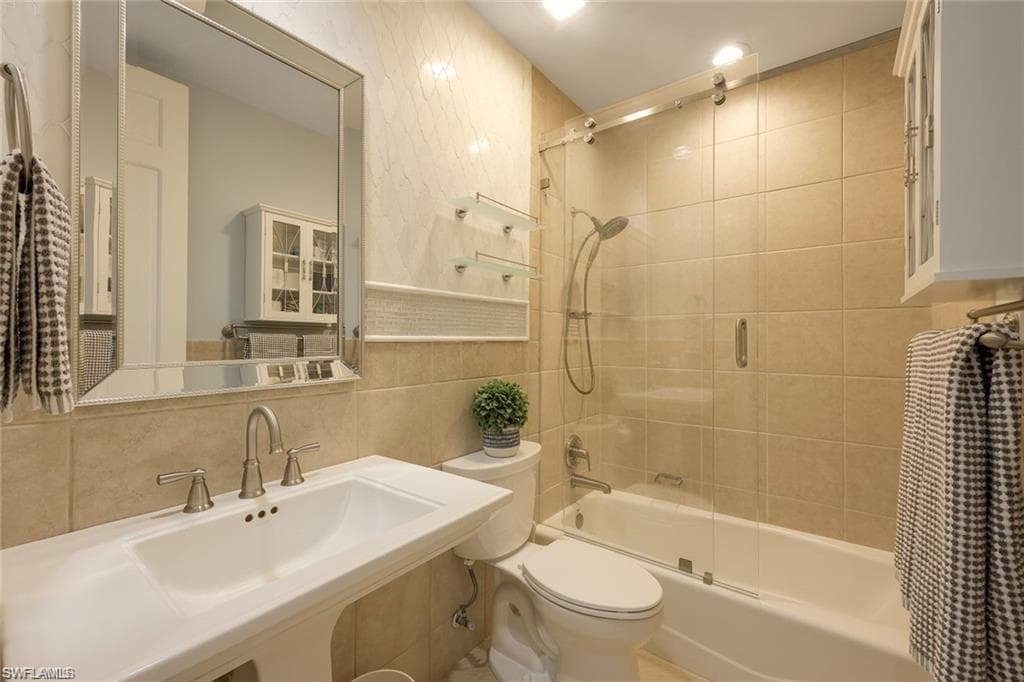 269 Colonade Cir 2802, Naples, FL 34103-9
