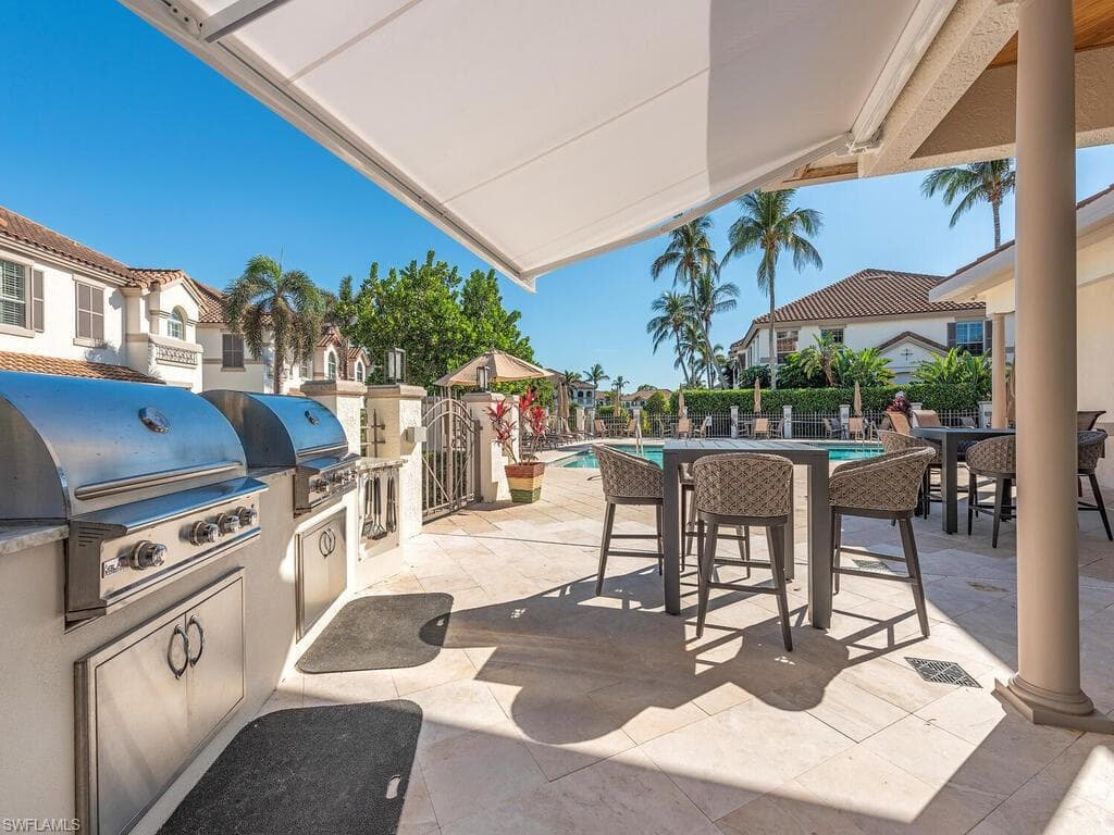 269 Colonade Cir 2802, Naples, FL 34103-17