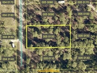 4 Scott Ave, Lehigh Acres, FL 33936-2