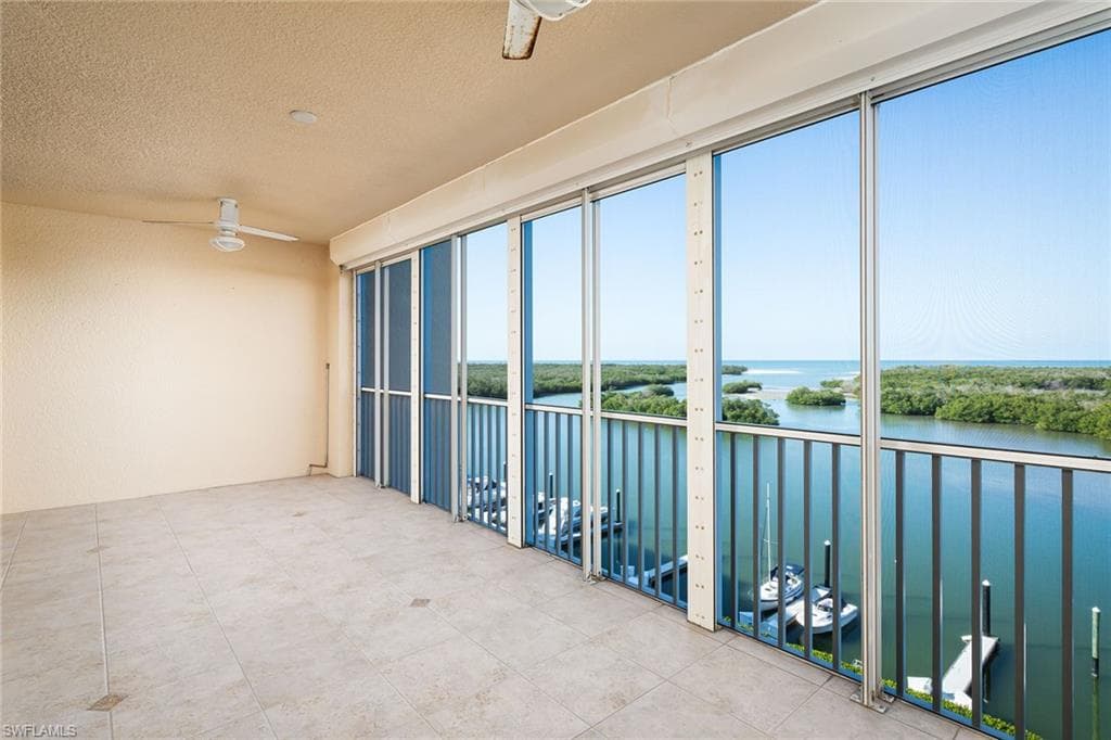 435 Dockside Dr B703, Naples, FL 34110-10