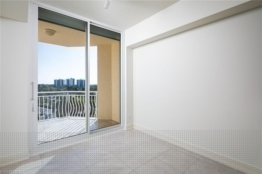 435 Dockside Dr B703, Naples, FL 34110-16