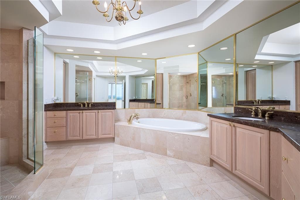 435 Dockside Dr B703, Naples, FL 34110-20