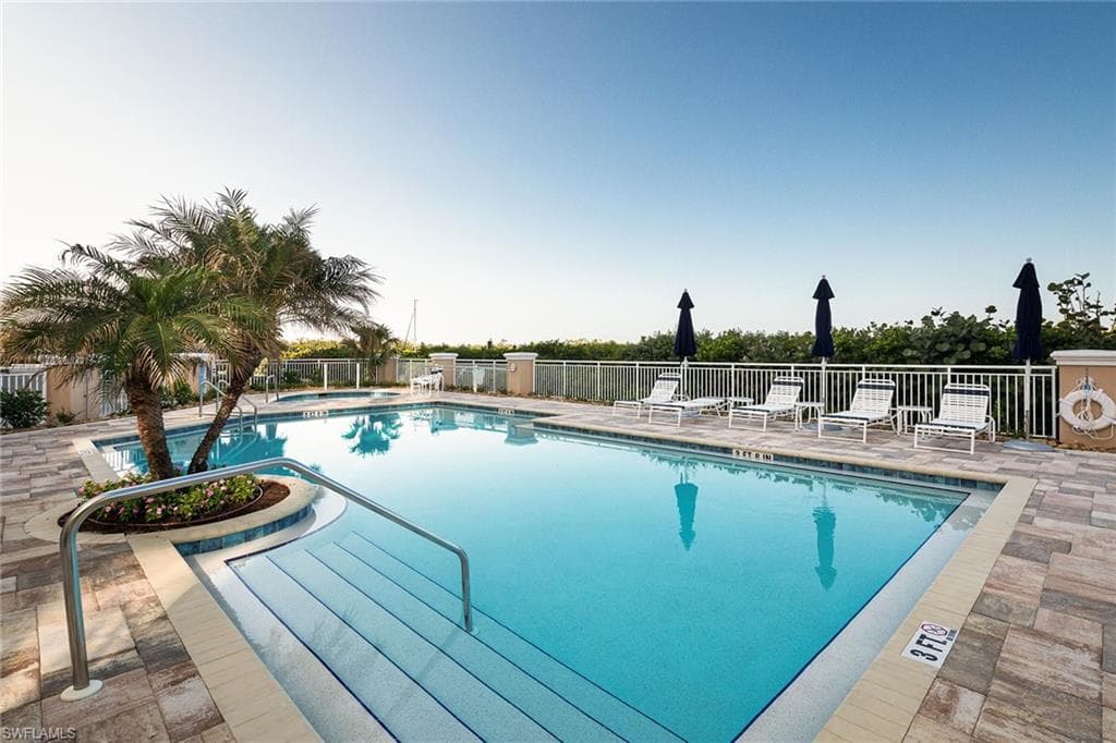 435 Dockside Dr B703, Naples, FL 34110-30