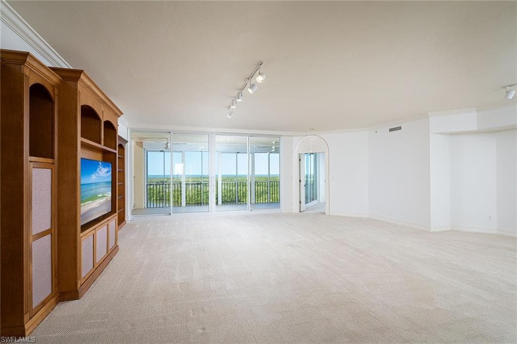 435 Dockside Dr B703, Naples, FL 34110-5