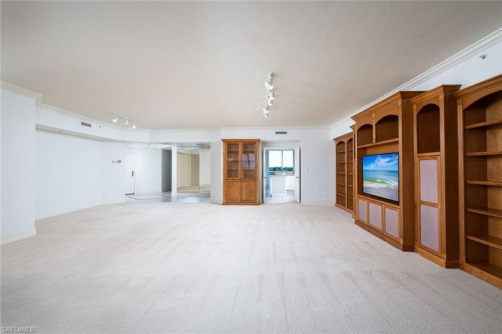435 Dockside Dr B703, Naples, FL 34110-7