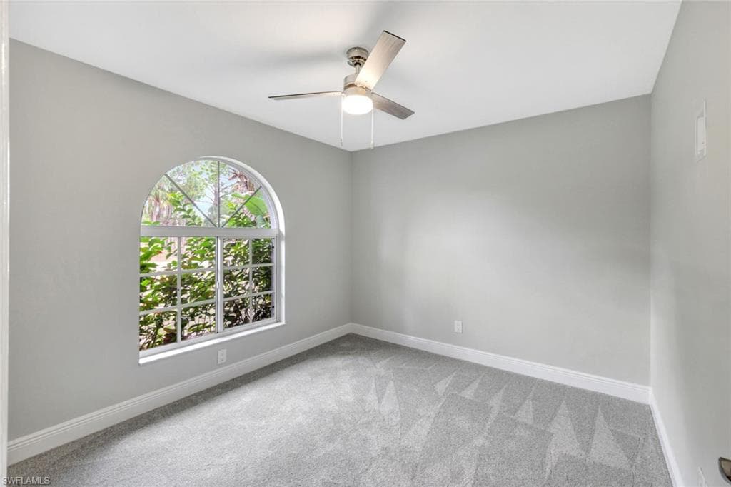 2911 16th St W, Lehigh Acres, FL 33971-18