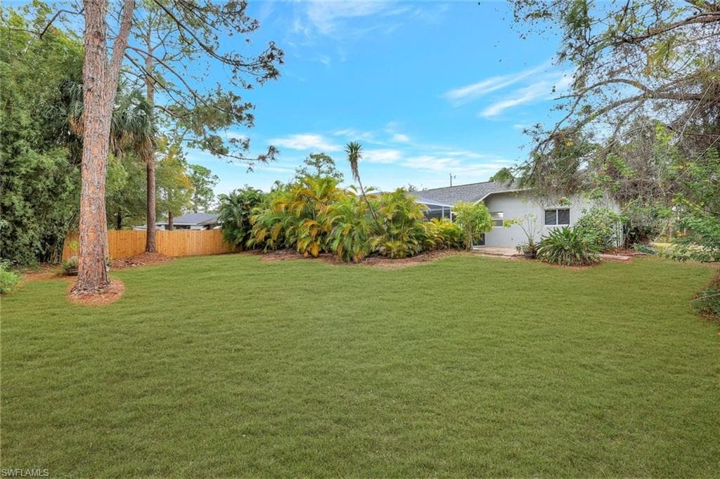 2911 16th St W, Lehigh Acres, FL 33971-27