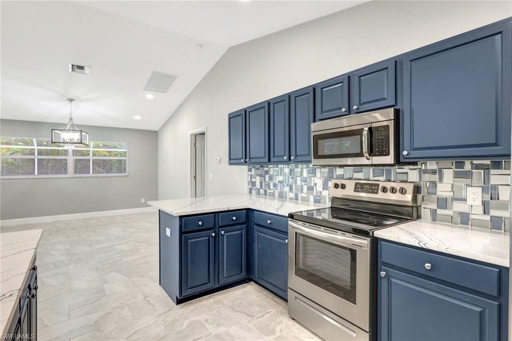 2911 16th St W, Lehigh Acres, FL 33971-7