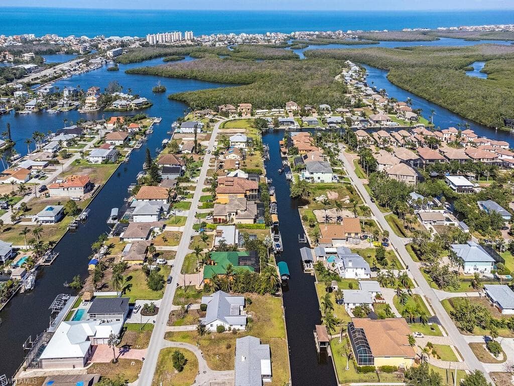 4822-4824 Esplanade St, Bonita Springs, FL 34134-3